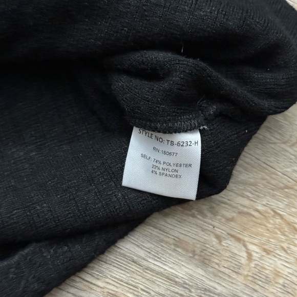 Strut and Bolt • Textured Bell Sleeve Faux Wrap Cropped Blouse - Picture 7 of 10